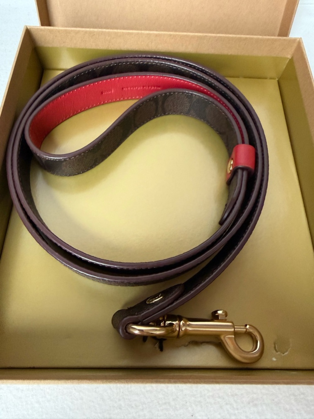 Coach Brown/red Gold Hardware Signature Canvas Boxed Large Pet Leash NWT